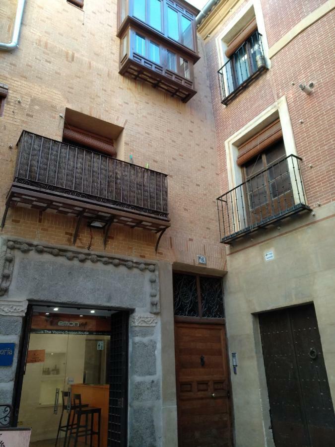 El Patio Del Convento Apartment Toledo Exterior foto