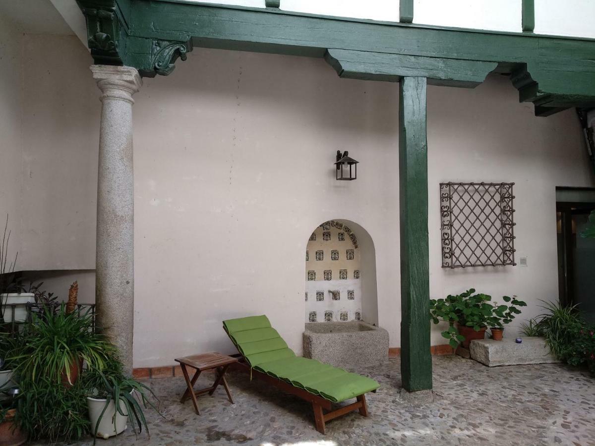 El Patio Del Convento Apartment Toledo Exterior foto